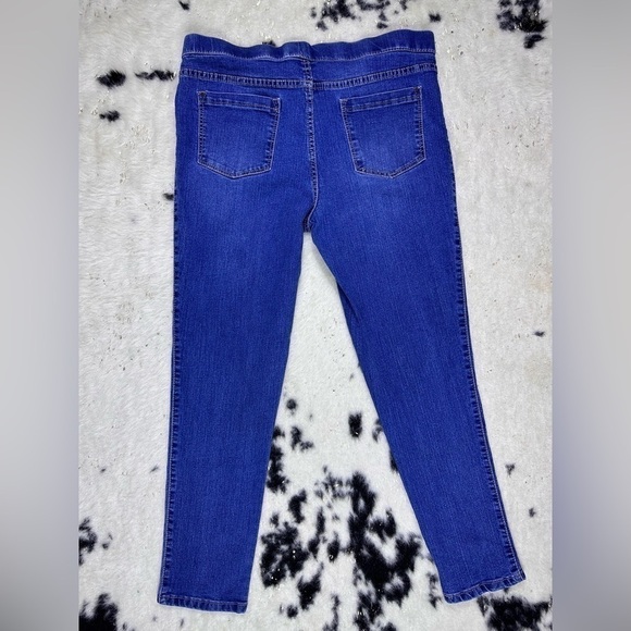 Faded Glory Women’s Medium Wash Elastic Waist Skinny Jeans Size 14 - Picture 6 of 8